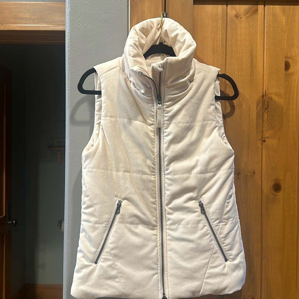 Dylan Vest
